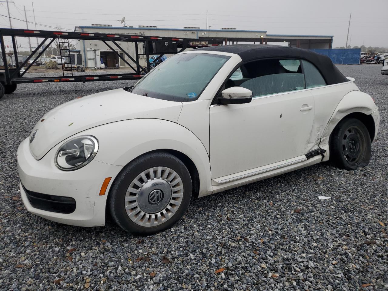 2013 VOLKSWAGEN BEETLE