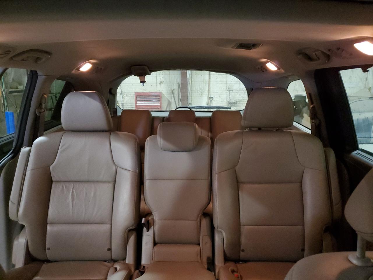 2013 Honda Odyssey - Image 10