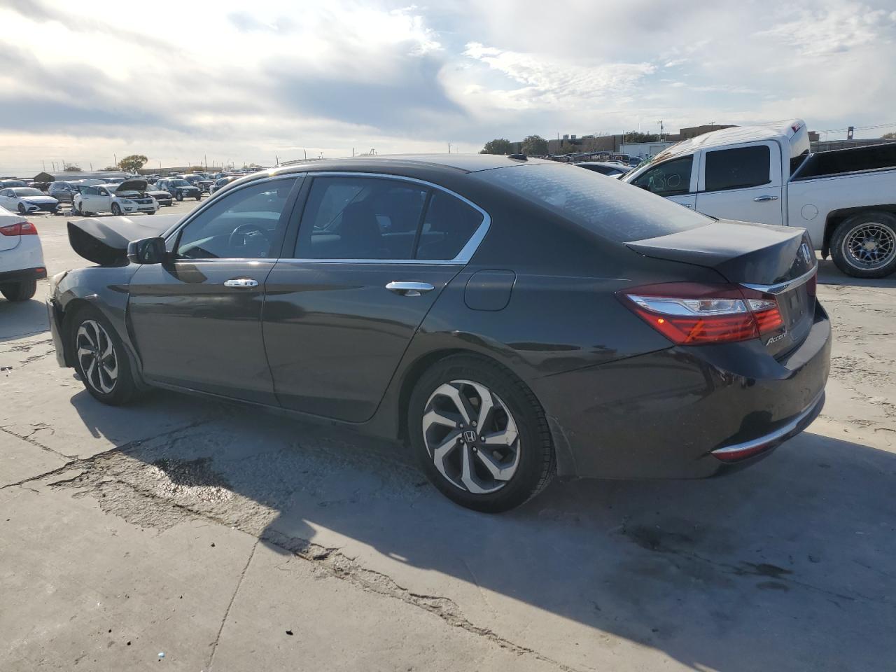 2016 Honda Accord - Image 2