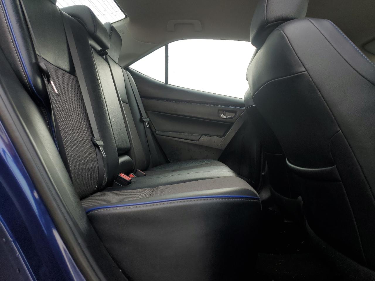 2017 Toyota Corolla - Image 10