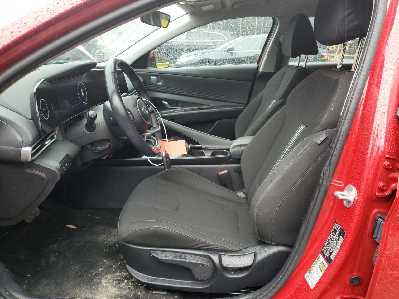 2023 Hyundai Elantra - Image 7