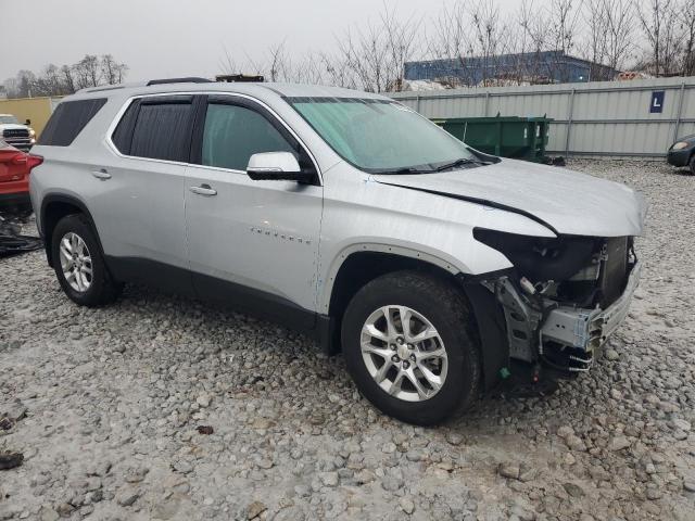  CHEVROLET TRAVERSE 2018 Srebrny