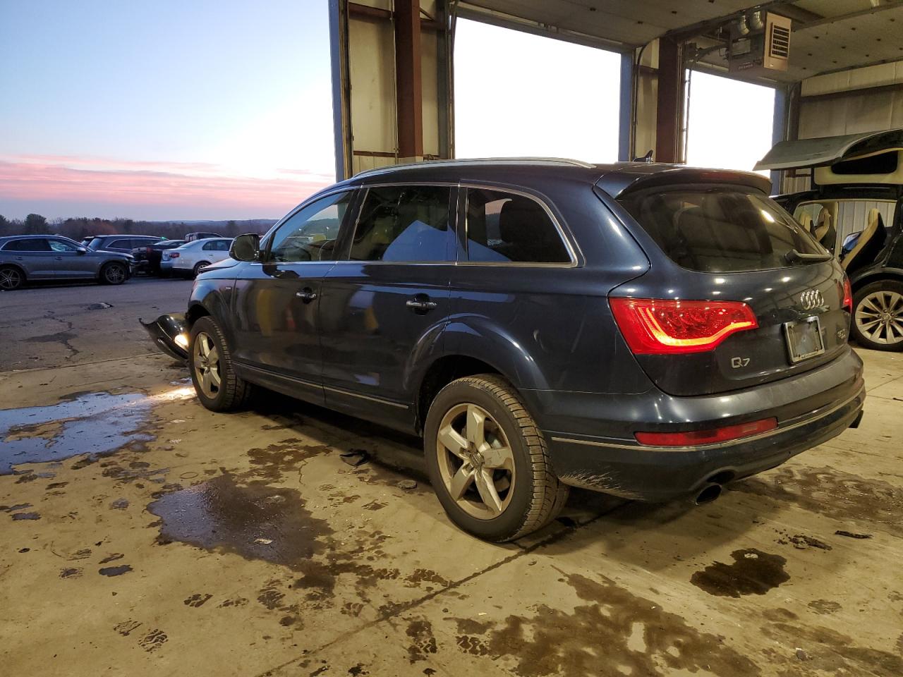 VIN WA1LGAFE1FD010484 2015 AUDI Q7 no.2