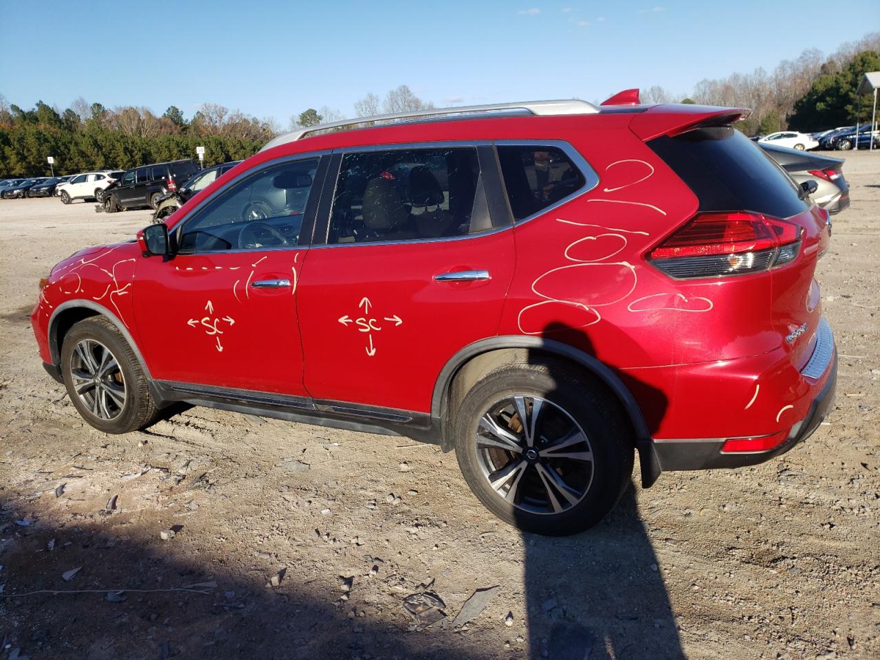 JN8AT2MV4HW284484 2017 NISSAN ROGUE - Image 2