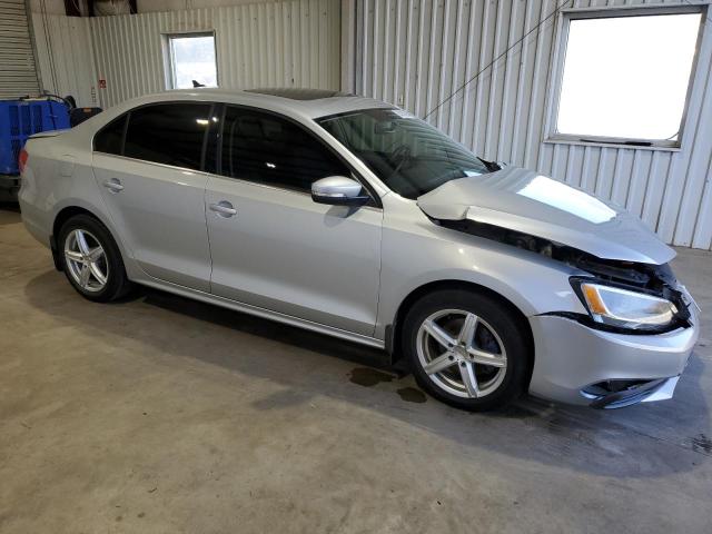 Sedans VOLKSWAGEN JETTA 2012 Silver