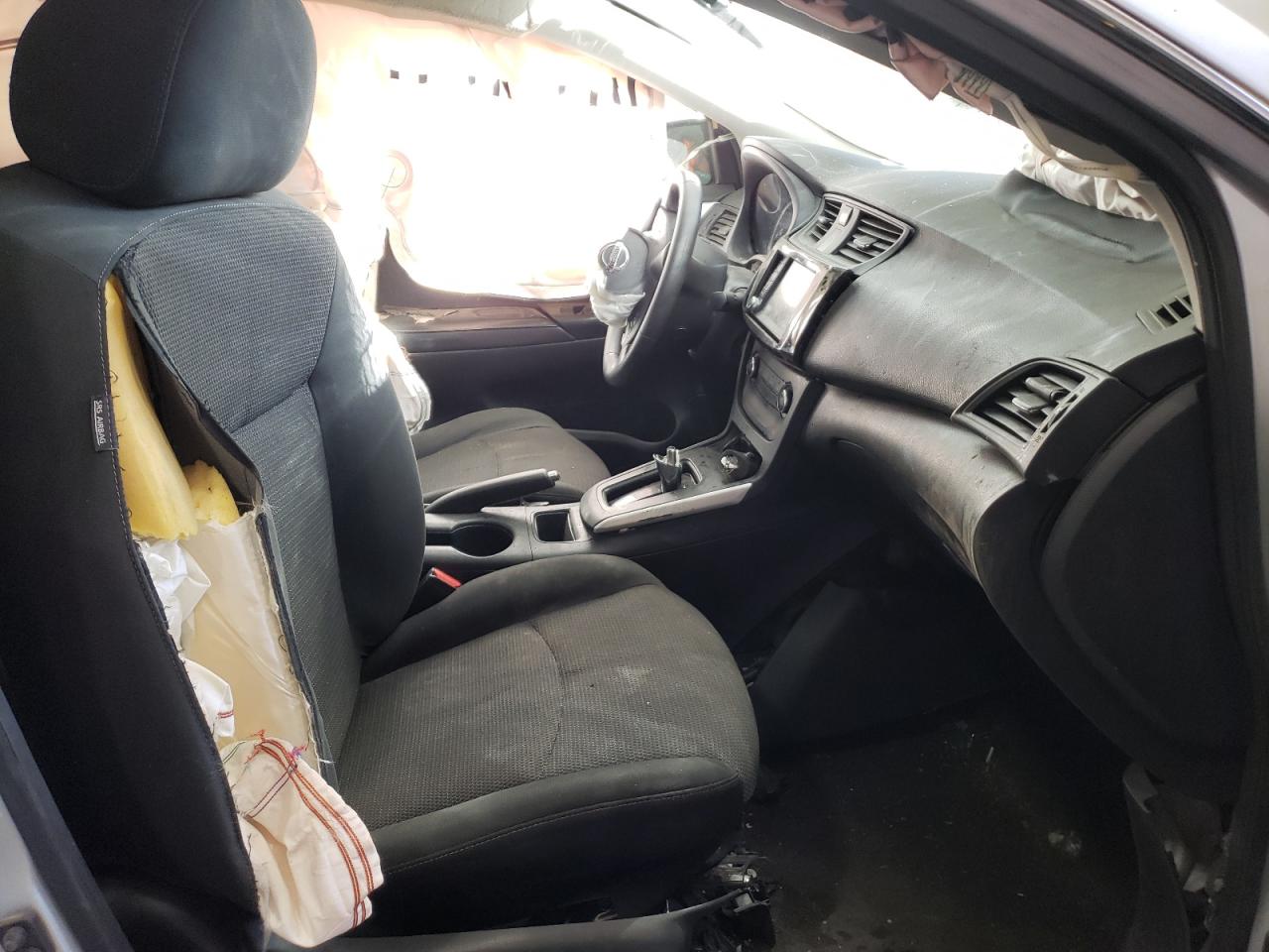 2019 Nissan Sentra - Image 7