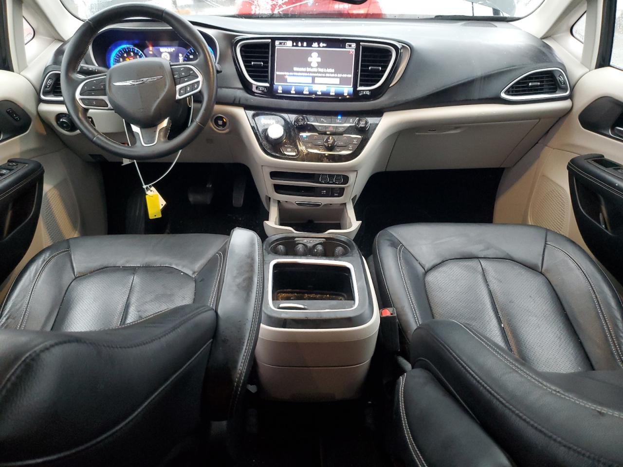 2022 Chrysler Pacifica - Image 8