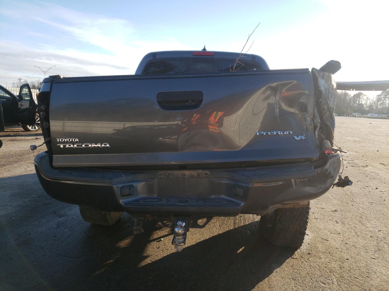 2014 Toyota Tacoma - Image 6