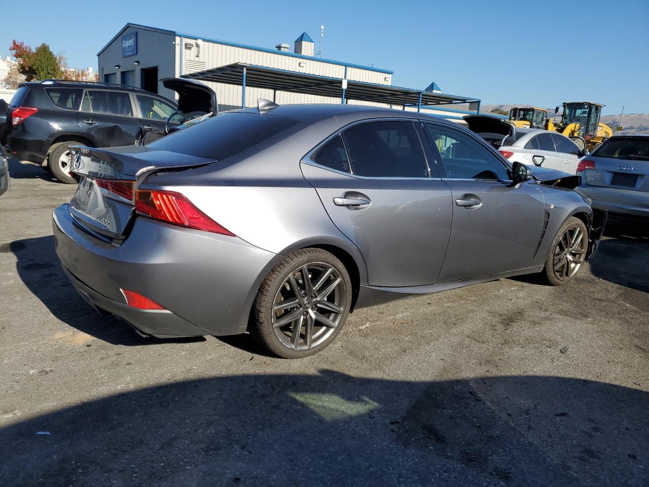 2019 Lexus IS - Image 3