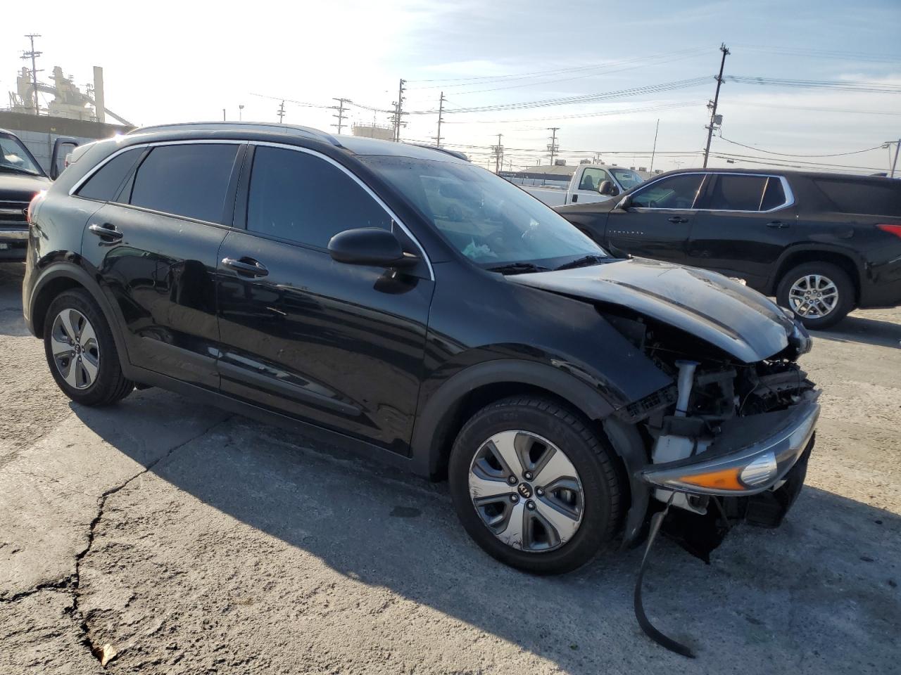 VIN KNDCB3LC6K5336353 2019 KIA NIRO no.4