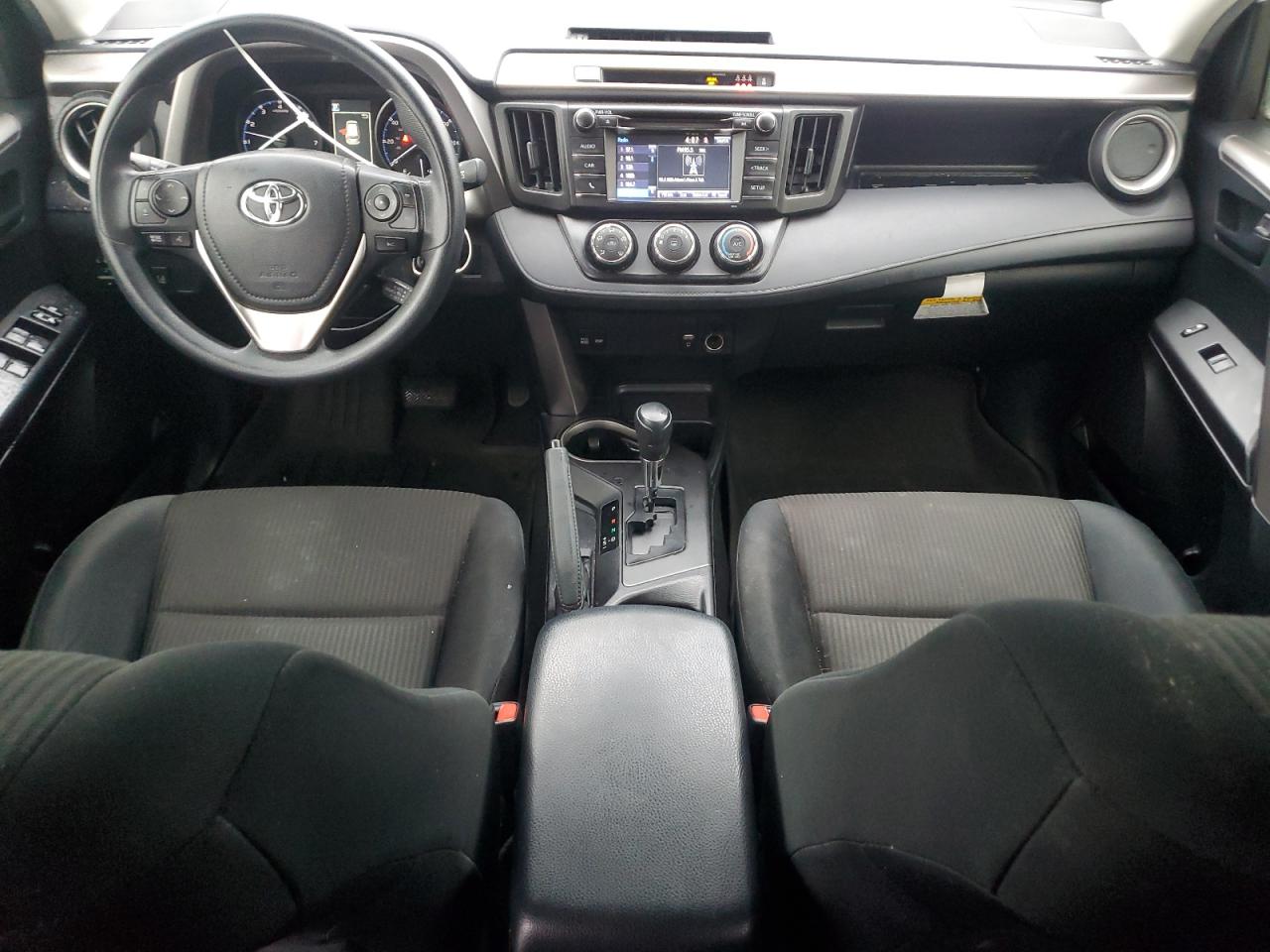 VIN JTMZFREV9HJ718909 2017 TOYOTA RAV4 no.8