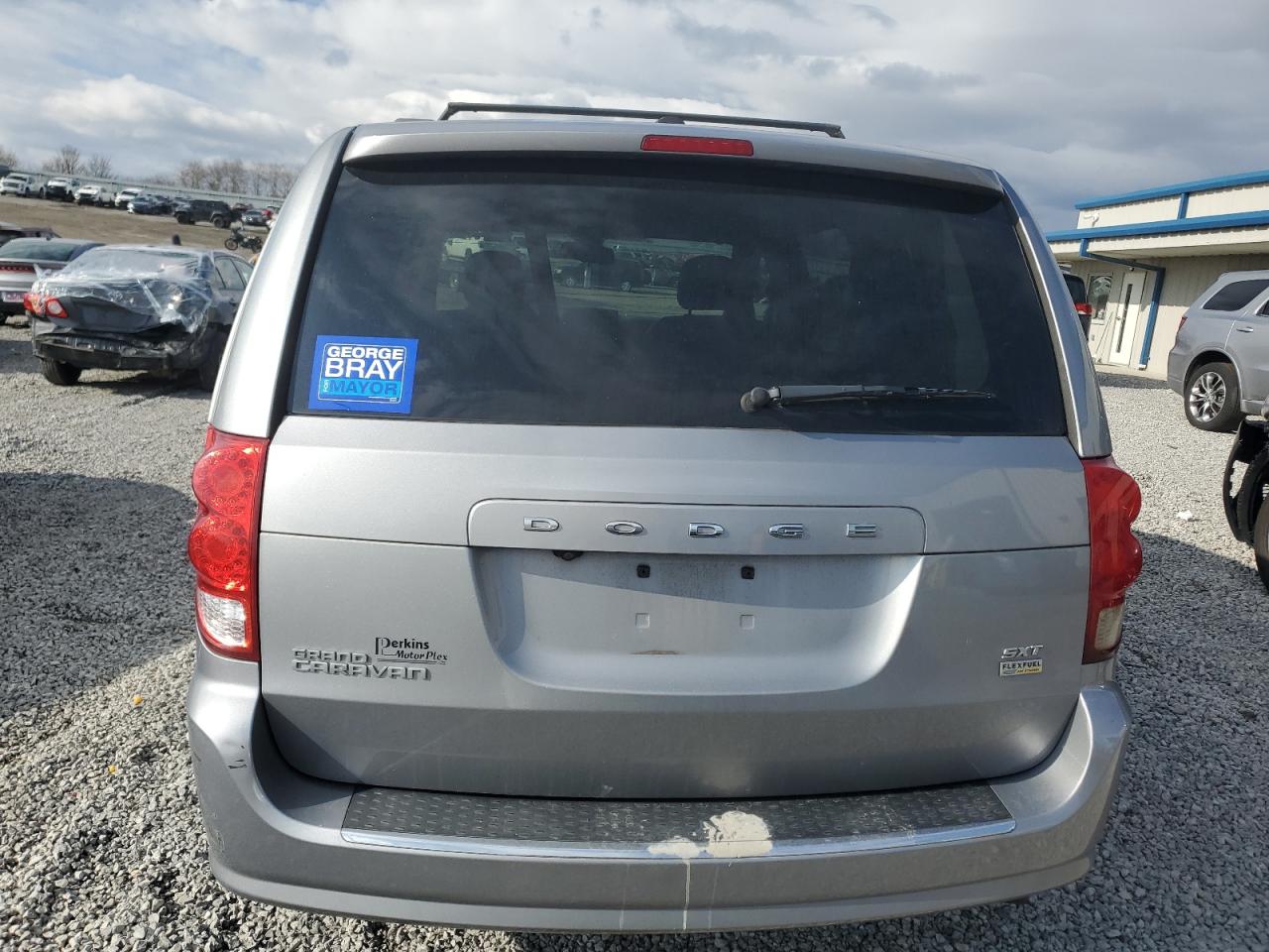 2019 Dodge Caravan - Image 6