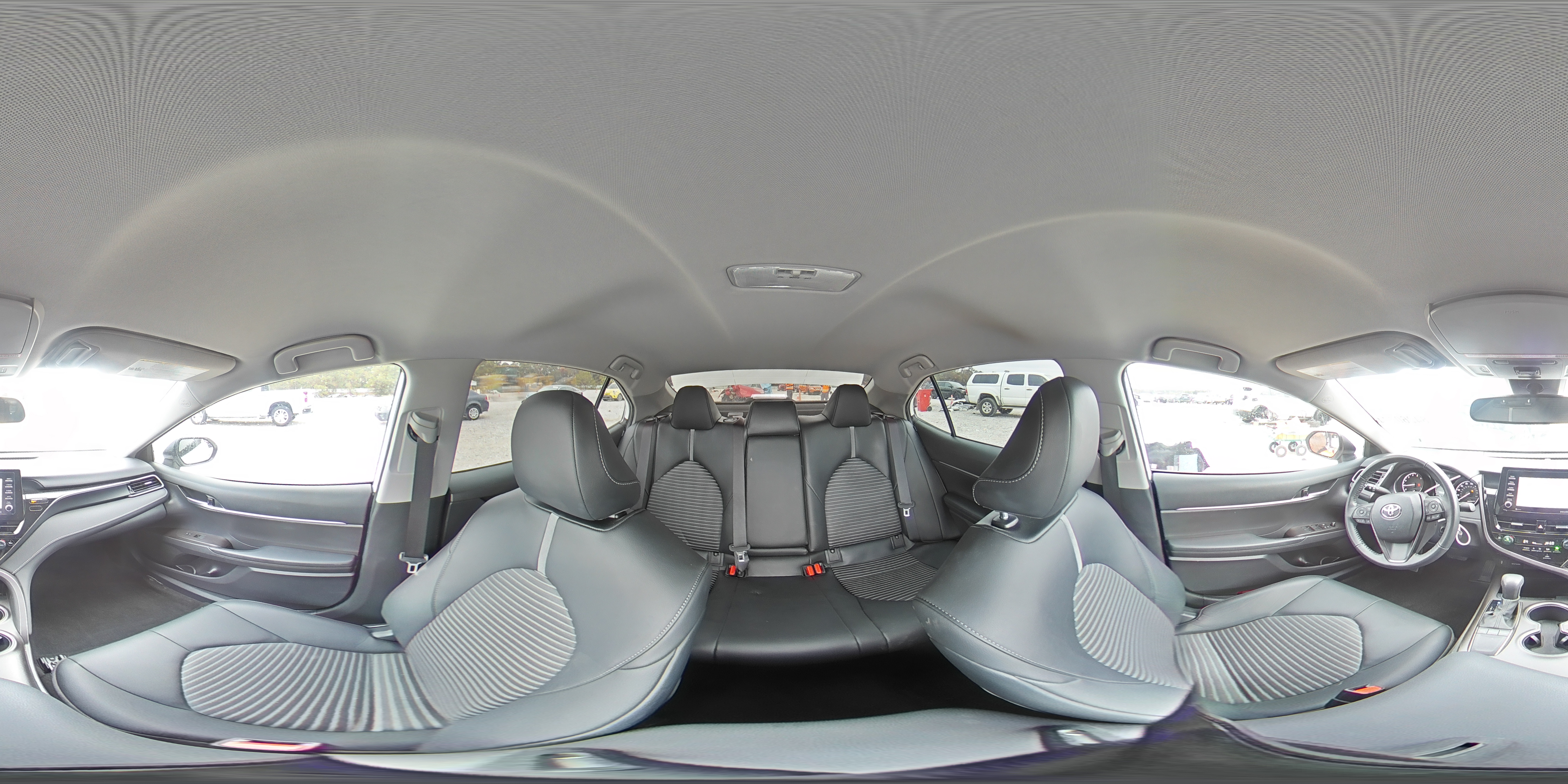 2023 Toyota Camry - Image 15