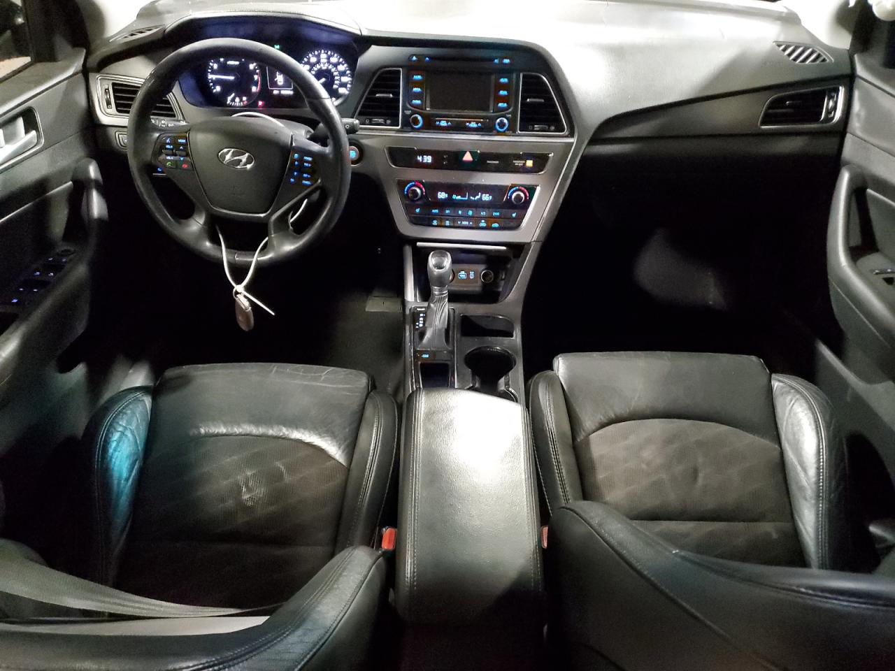 2015 Hyundai Sonata - Image 8