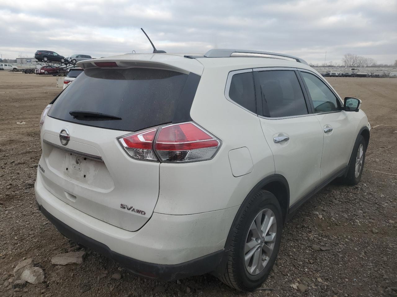 2015 Nissan Rogue - Image 3