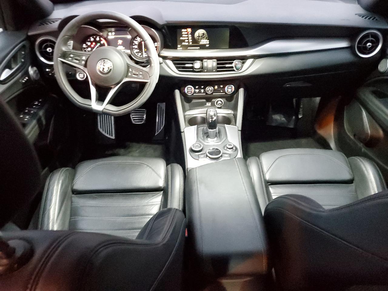 VIN ZASPAKBN8K7C30855 2019 ALFA ROMEO STELVIO no.8