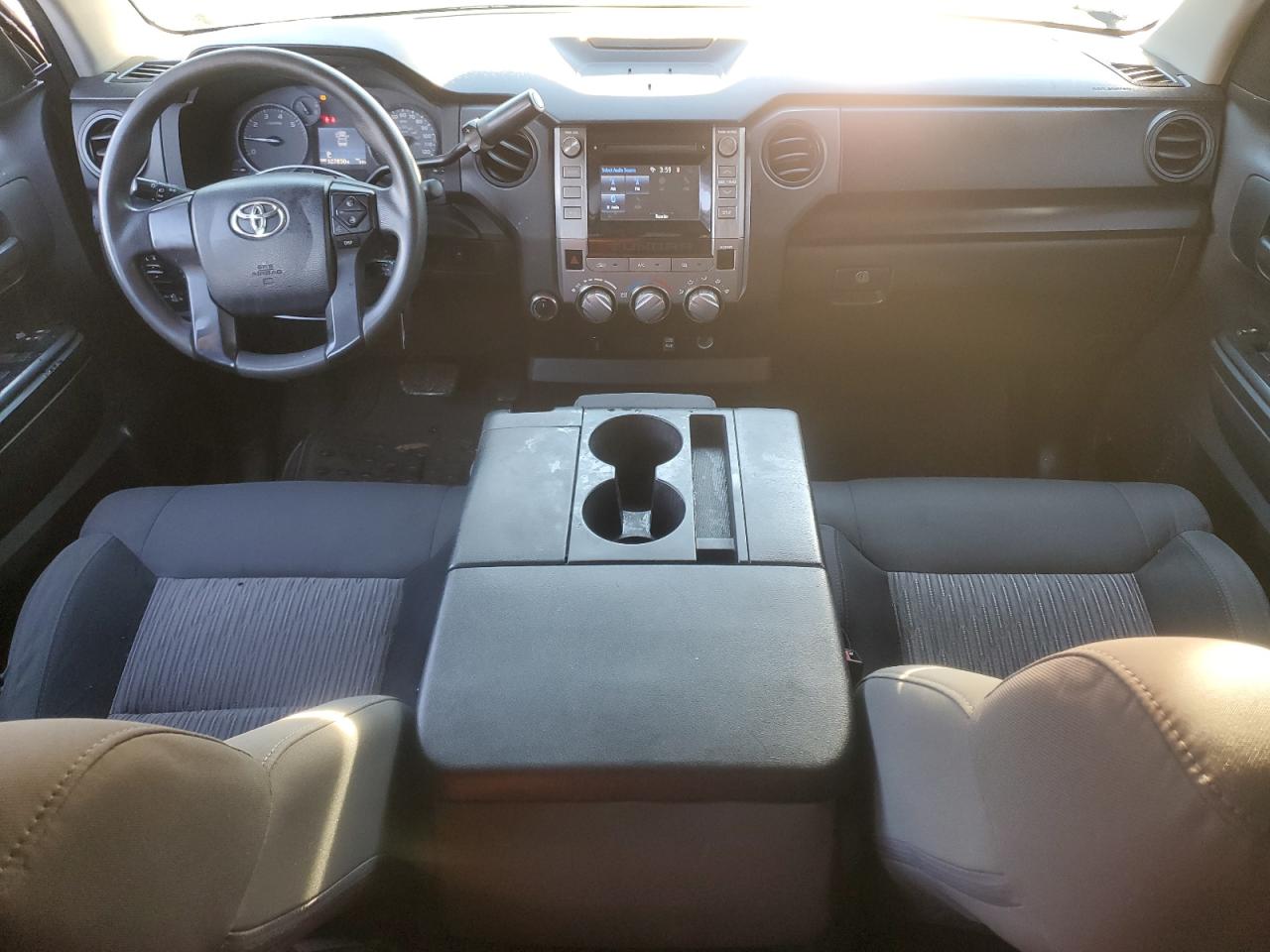 2015 Toyota Tundra - Image 8