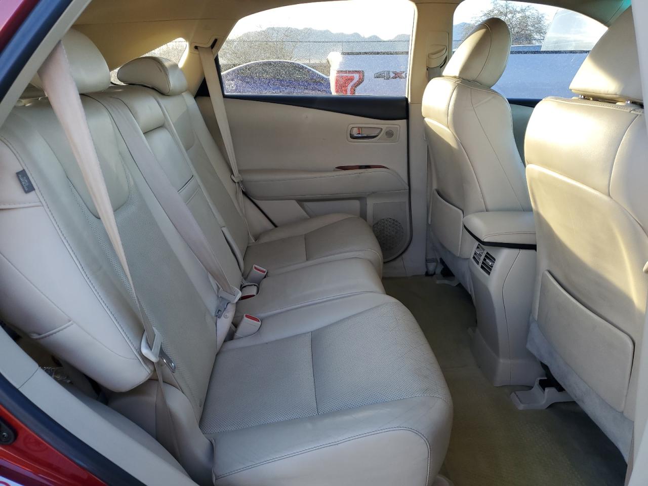 2010 Lexus RX - Image 11