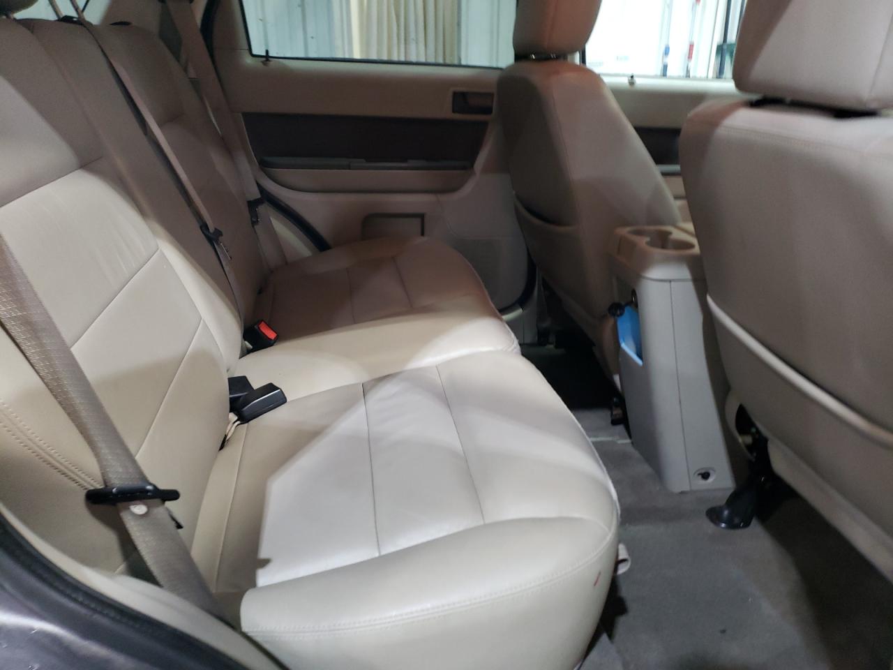 2009 Ford Escape - Image 11