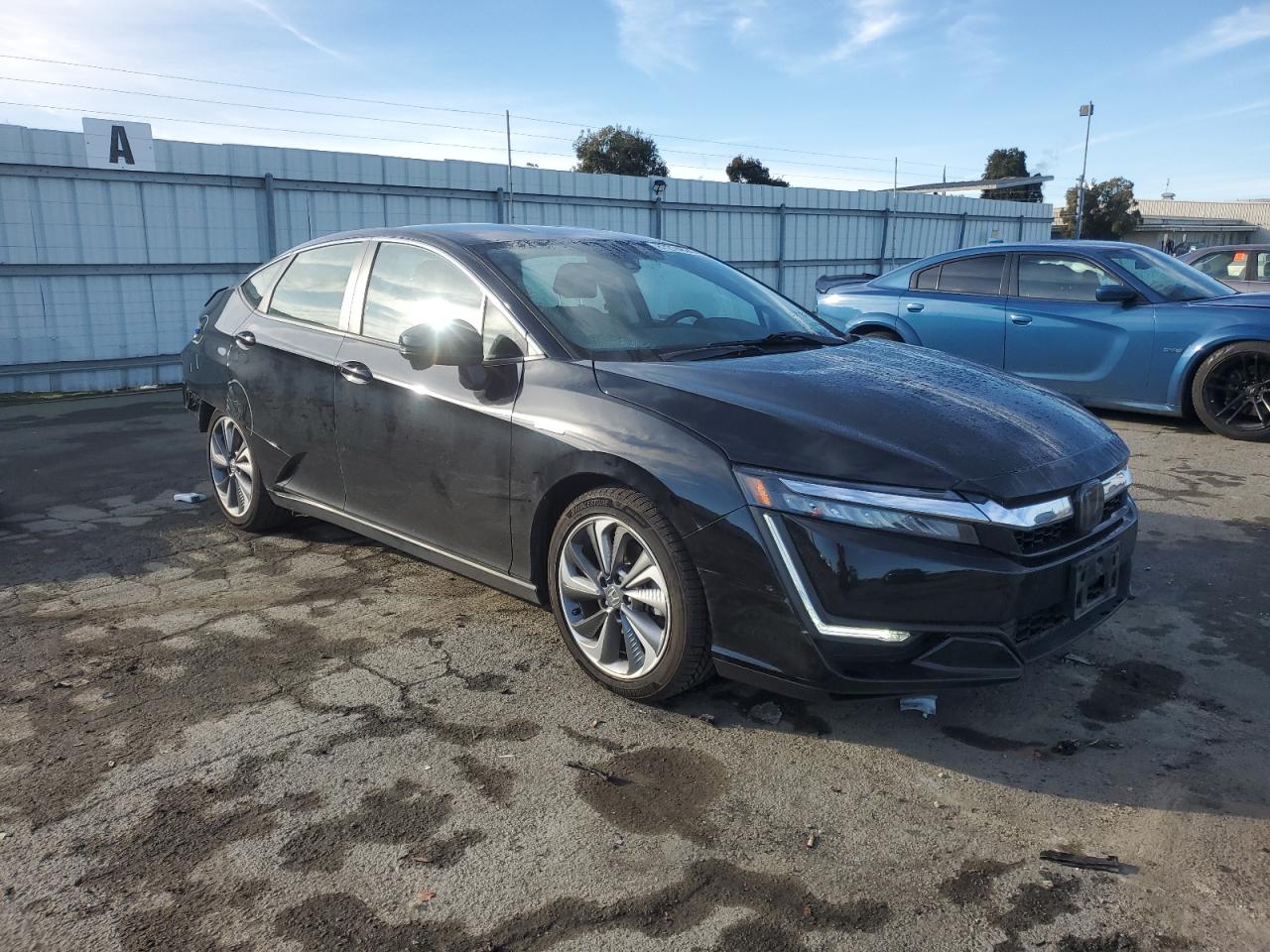 VIN JHMZC5F1XJC022159 2018 HONDA CLARITY no.4