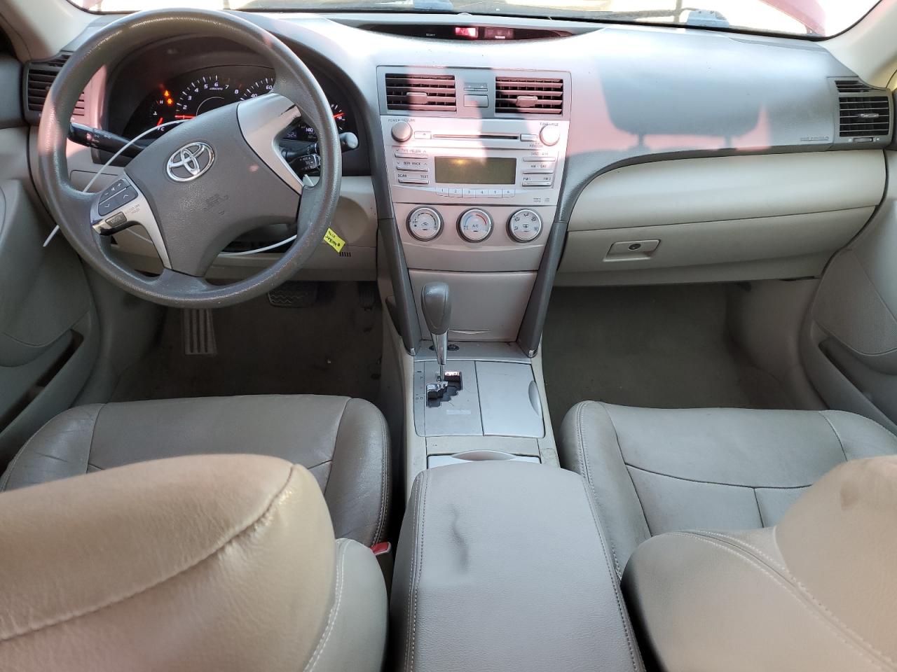 2010 Toyota Camry - Image 8