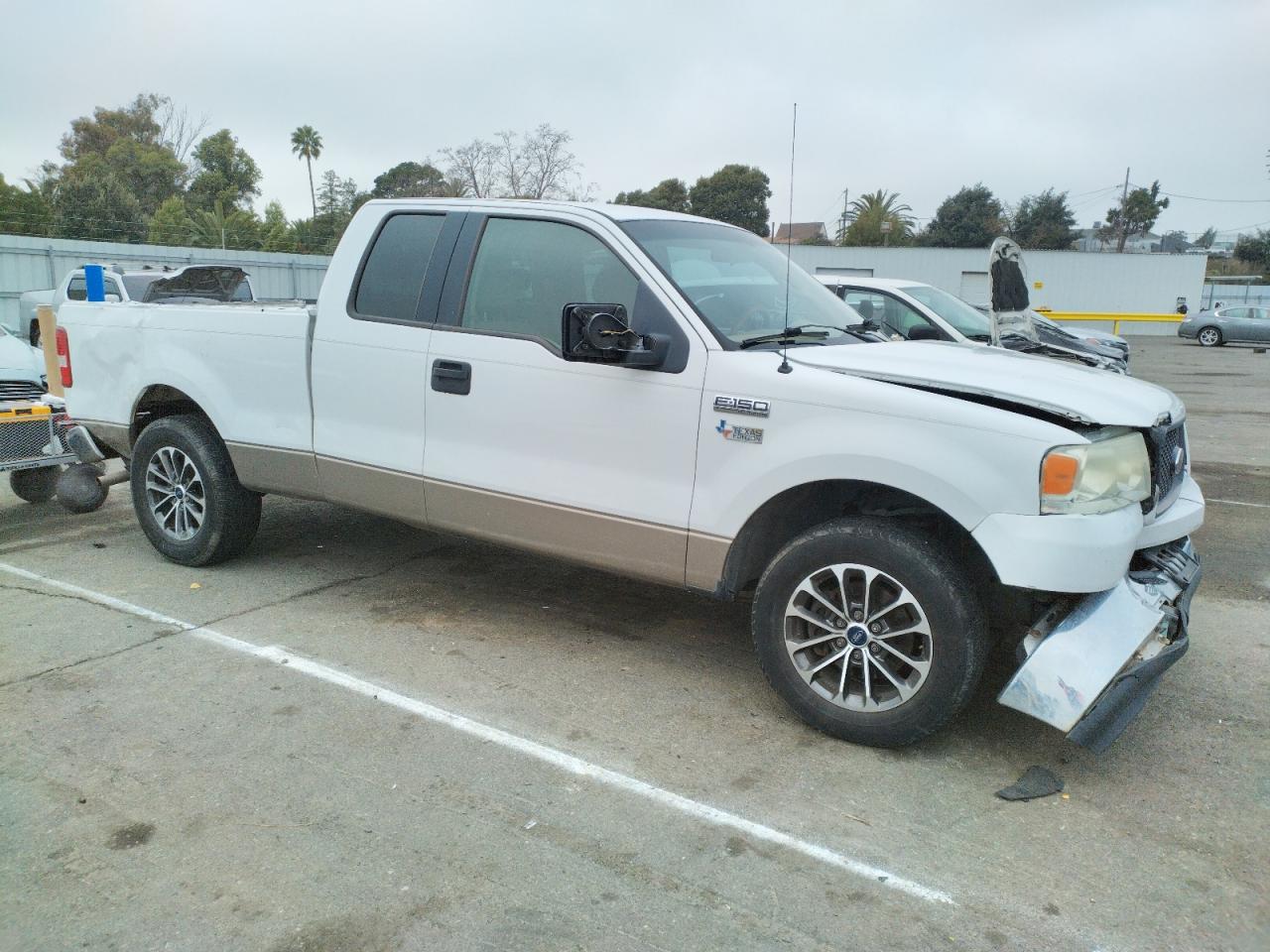 2005 Ford F-150 - Image 4