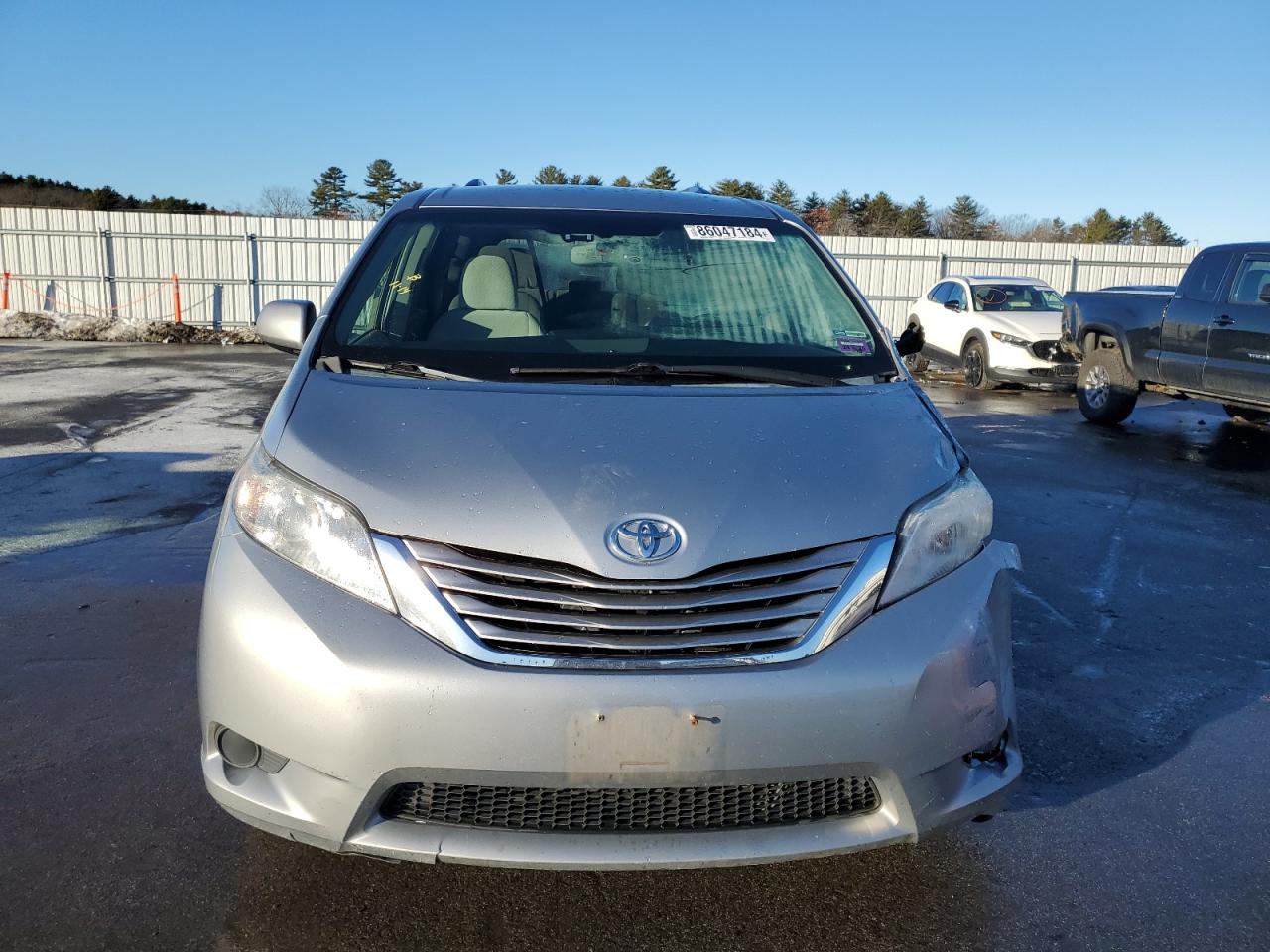 2015 Toyota Sienna - Image 5