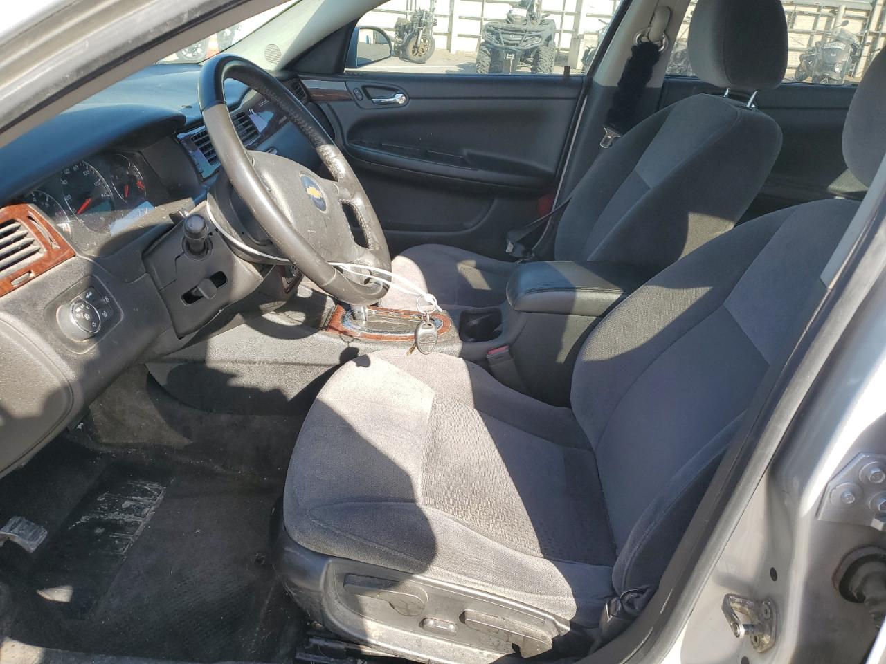 2010 Chevrolet Impala - Image 7