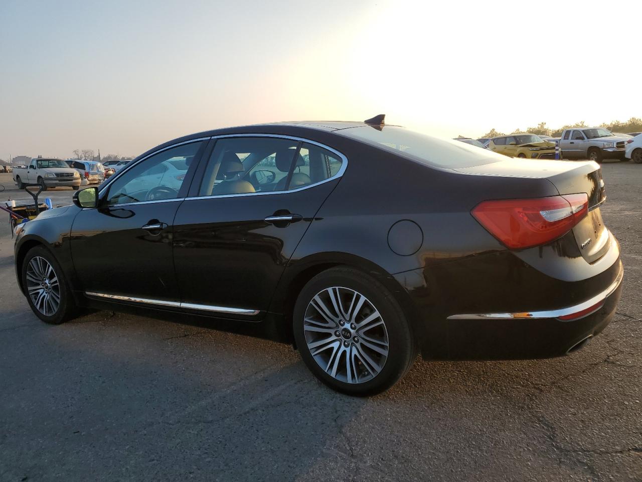 VIN KNALN4D71F5174259 2015 KIA CADENZA no.2