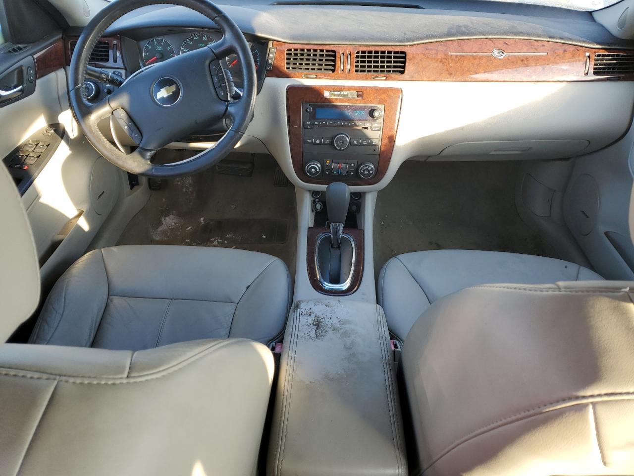 2011 Chevrolet Impala - Image 8
