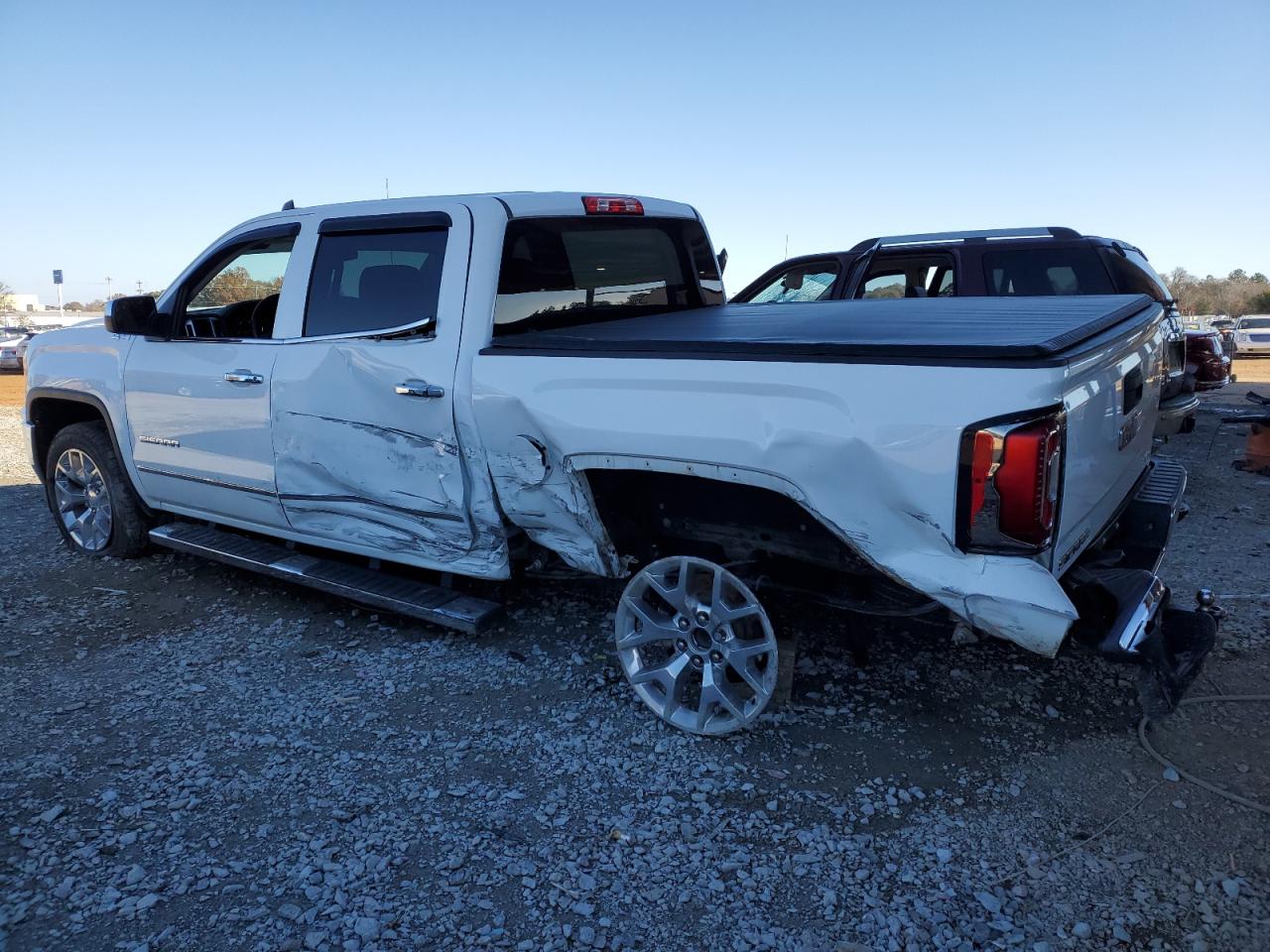 2018 GMC Sierra - Image 2