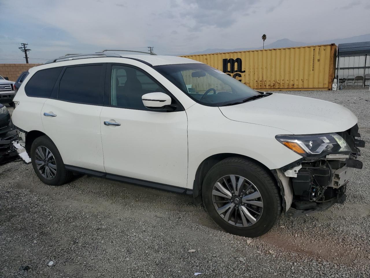 2019 Nissan Pathfinder - Image 4