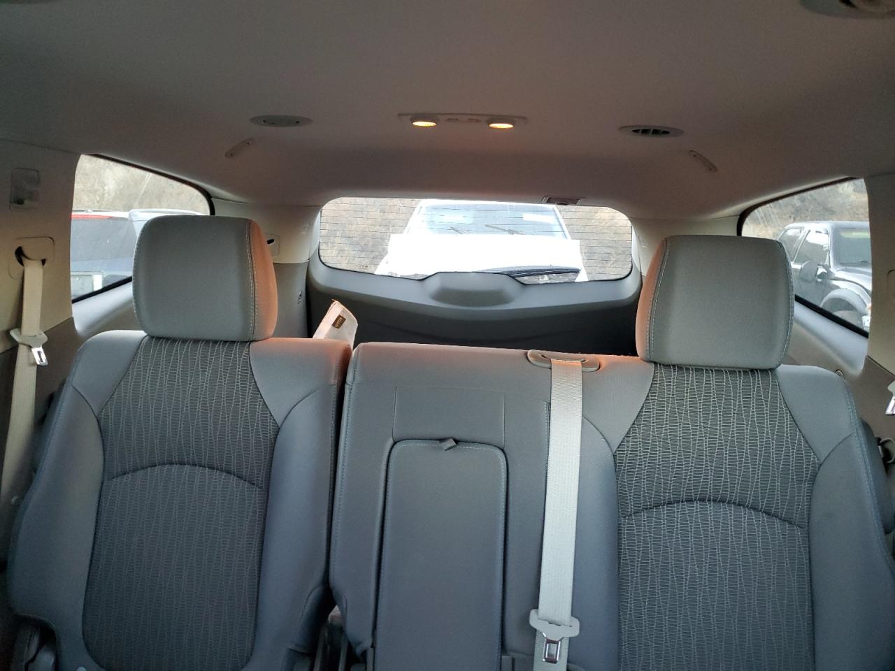 2015 Chevrolet Traverse - Image 10