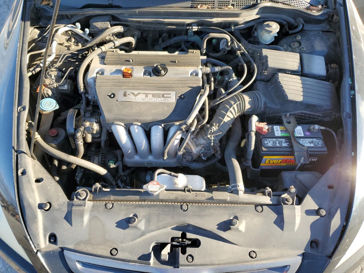 2004 Honda Accord - Image 11