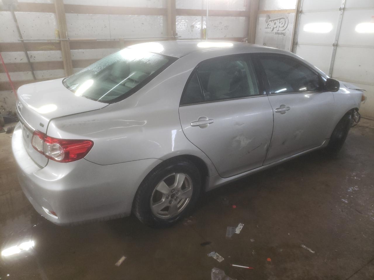 VIN 2T1BU4EE3DC126504 2013 TOYOTA COROLLA no.3