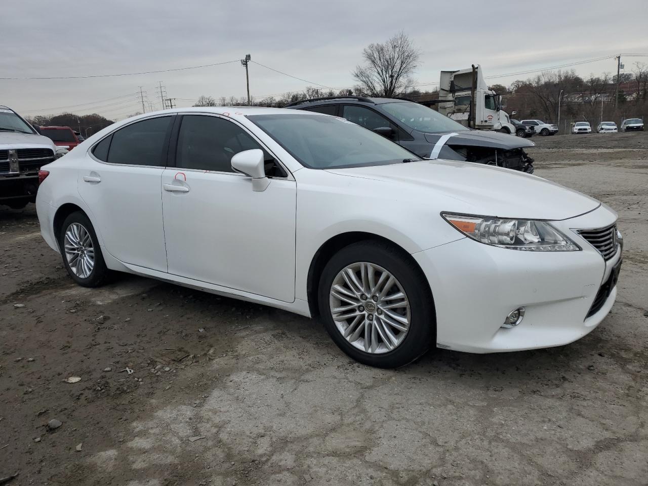 2014 Lexus ES - Image 4
