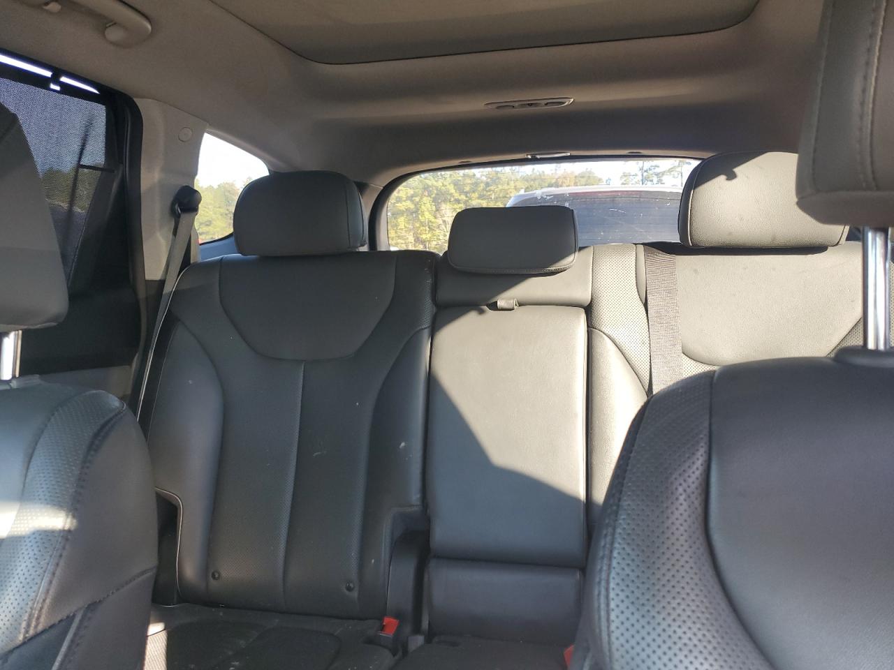 2021 Hyundai Santa Fe - Image 10