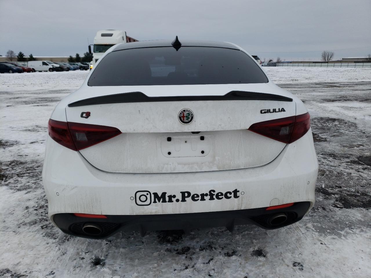 2018 Alfa Romeo Giulia Ti VIN: ZARFAECN6J7599478 Lot: 85695634