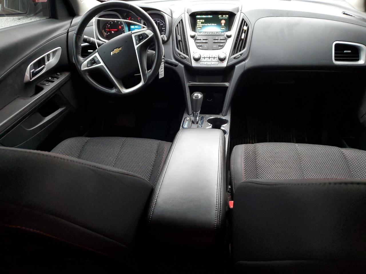 2017 Chevrolet Equinox - Image 8