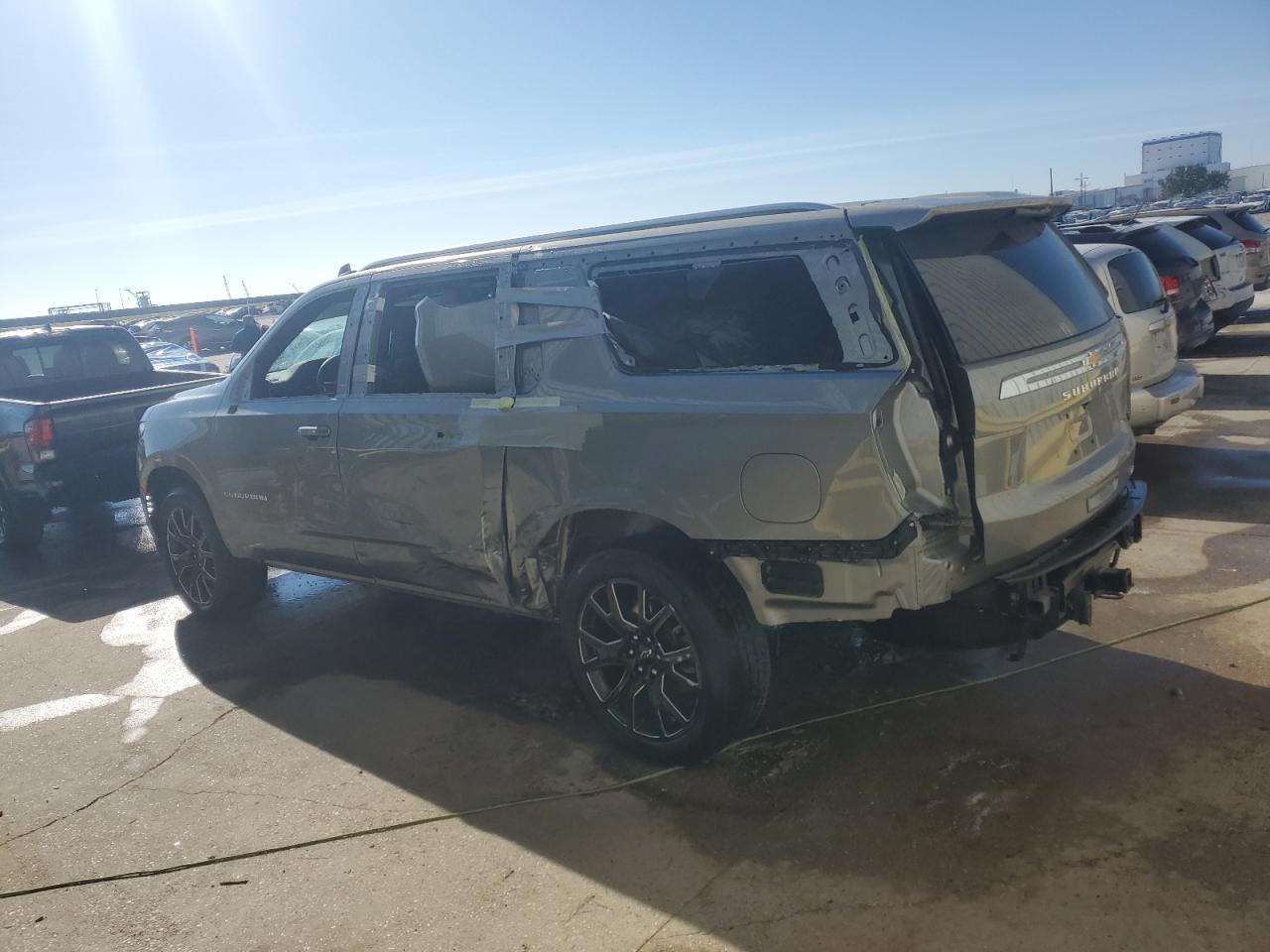 2023 Chevrolet Suburban - Image 2