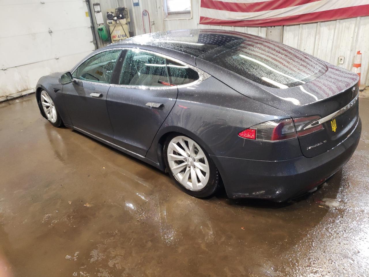 VIN 5YJSA1E25HF205252 2017 TESLA MODEL S no.2