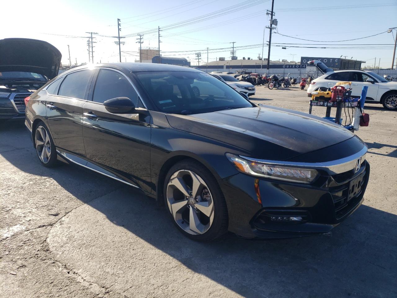 VIN 1HGCV1F97JA120658 2018 HONDA ACCORD no.4