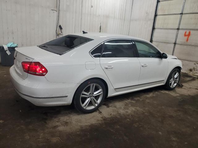  VOLKSWAGEN PASSAT 2014 White