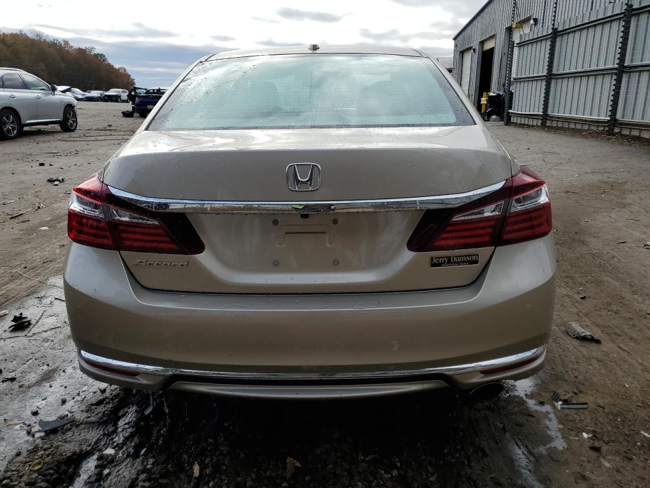 VIN 1HGCR2F98GA181259 2016 HONDA ACCORD no.6