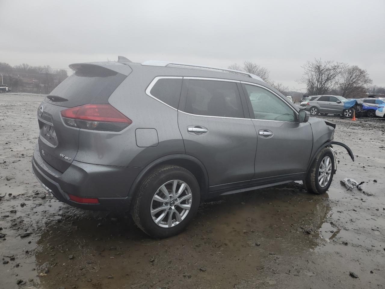 2018 Nissan Rogue - Image 3