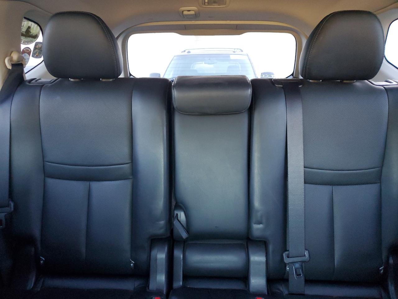 2017 Nissan Rogue - Image 10