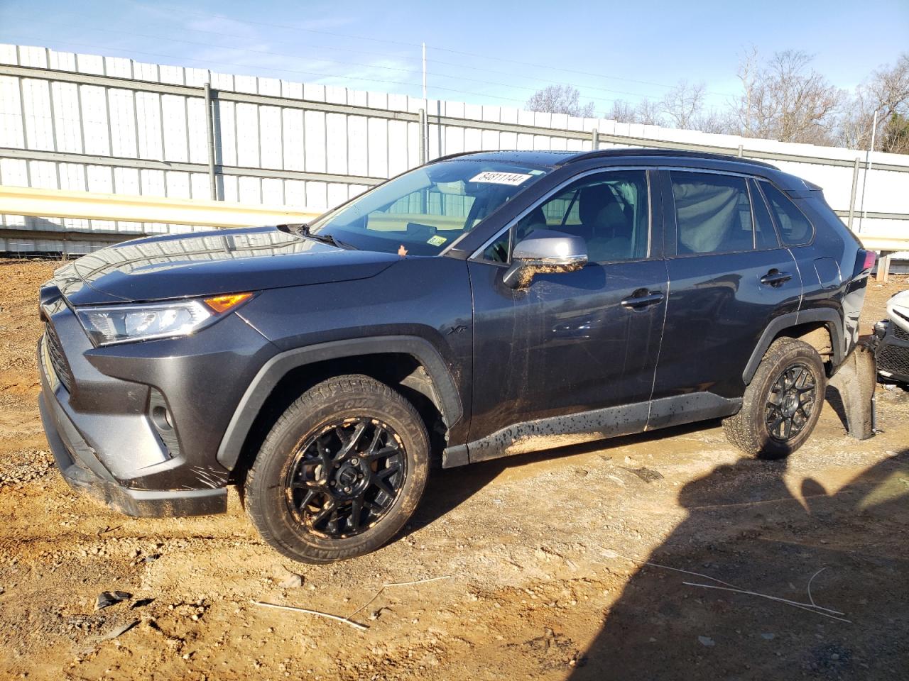 VIN 2T3P1RFV1LC137212 2020 TOYOTA RAV4 no.1