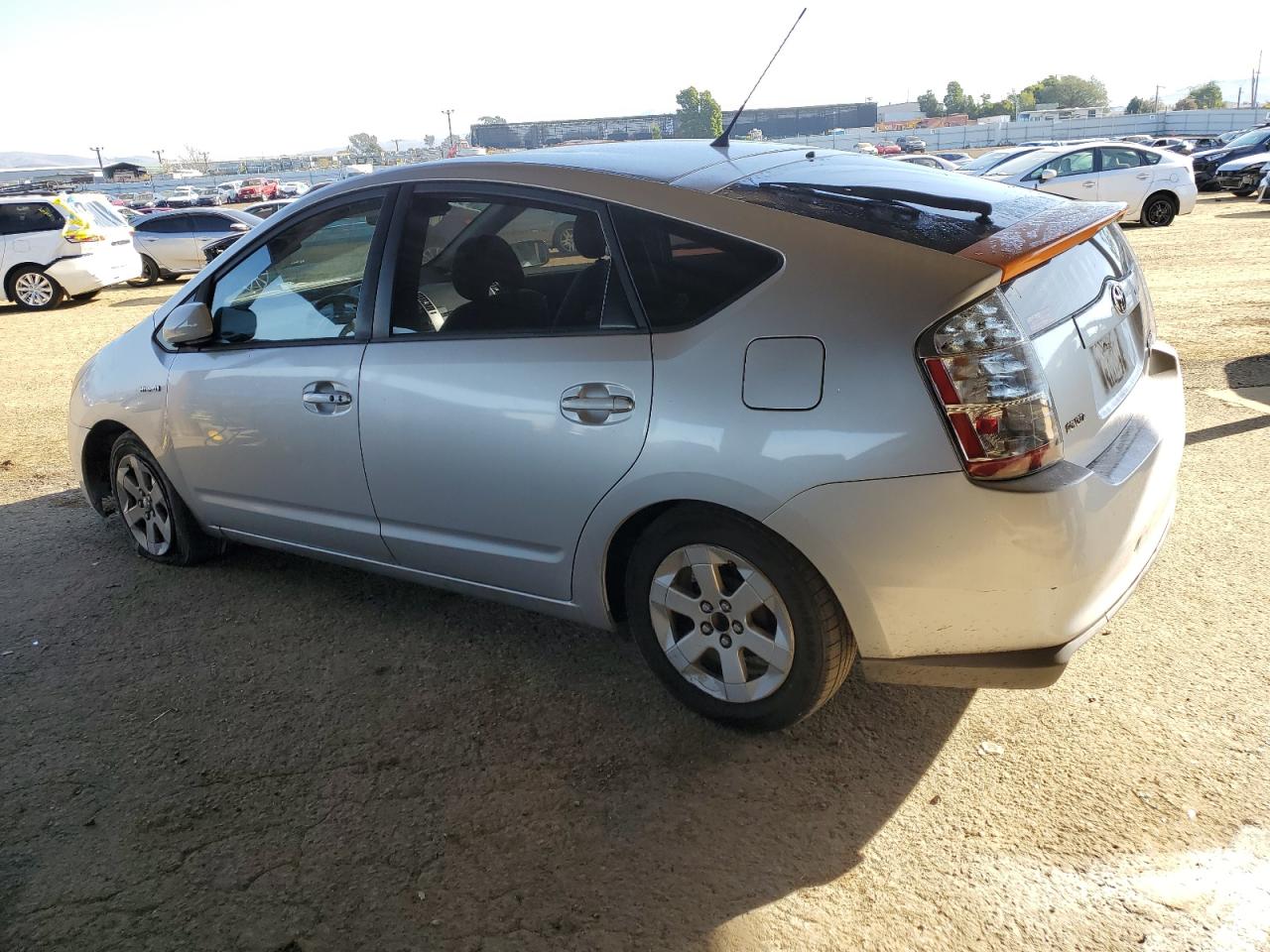 2007 Toyota Prius - Image 2