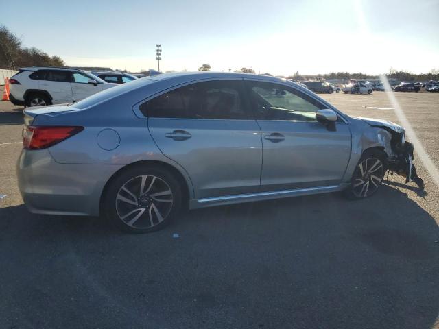  SUBARU LEGACY 2017 Srebrny