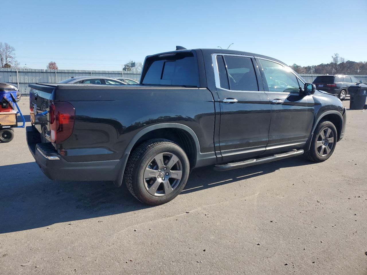 2020 Honda Ridgeline - Image 3